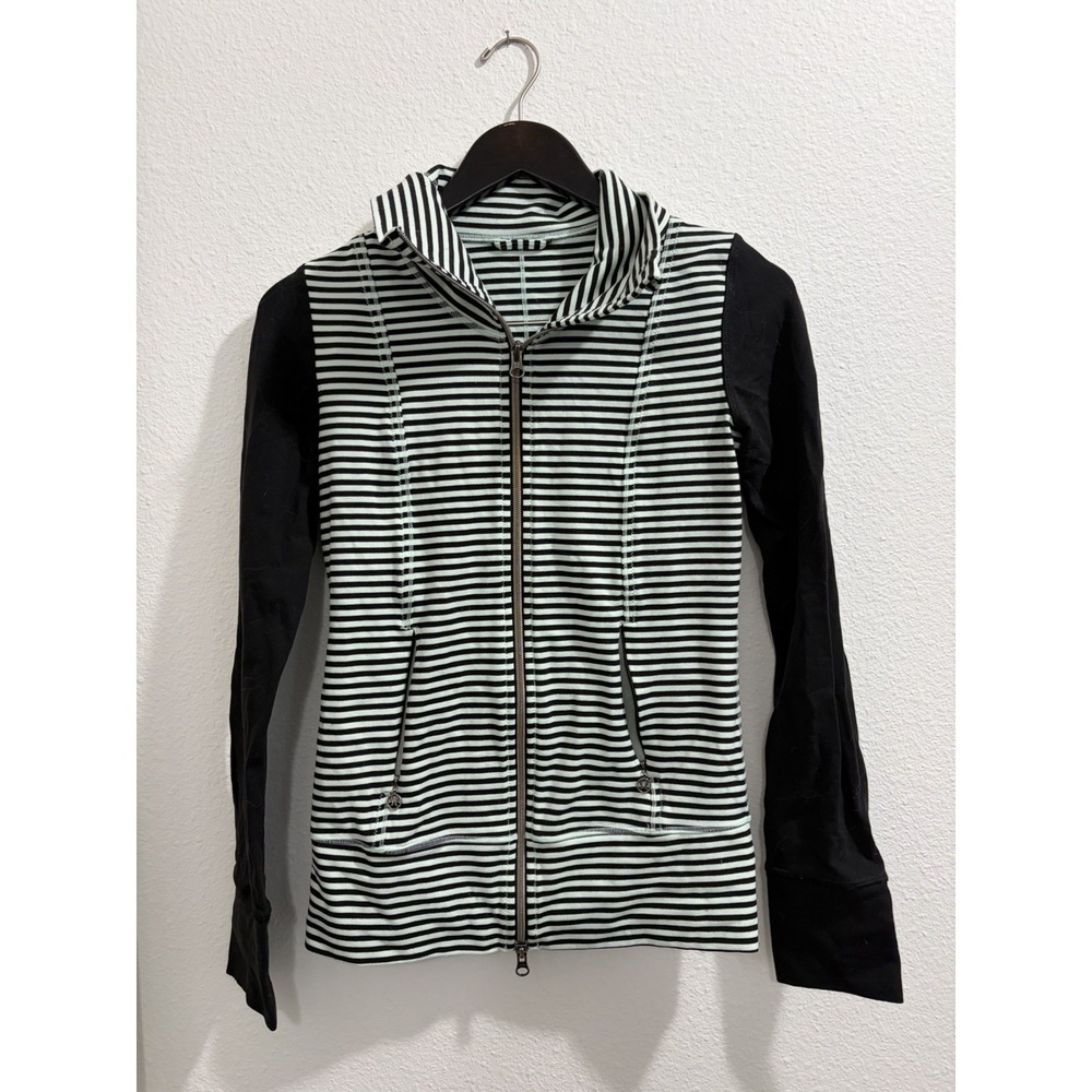 Lululemon Daily Yoga Jacket Classic Stripe Mint Moment Black Women's Size 4